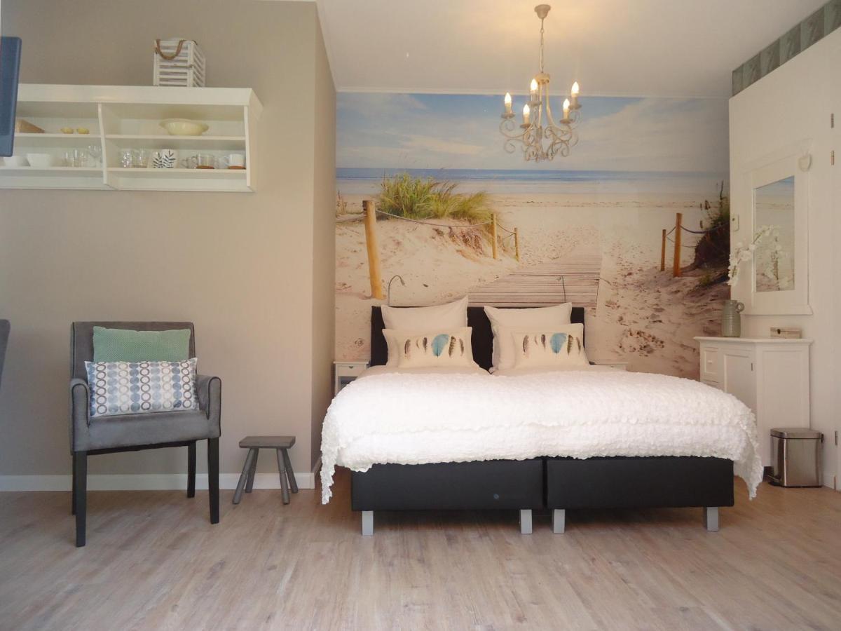 Bed & Breakfast Zeeduinsepoort Met Sauna Oostkapelle Exterior photo